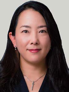 岡田 千佳 氏