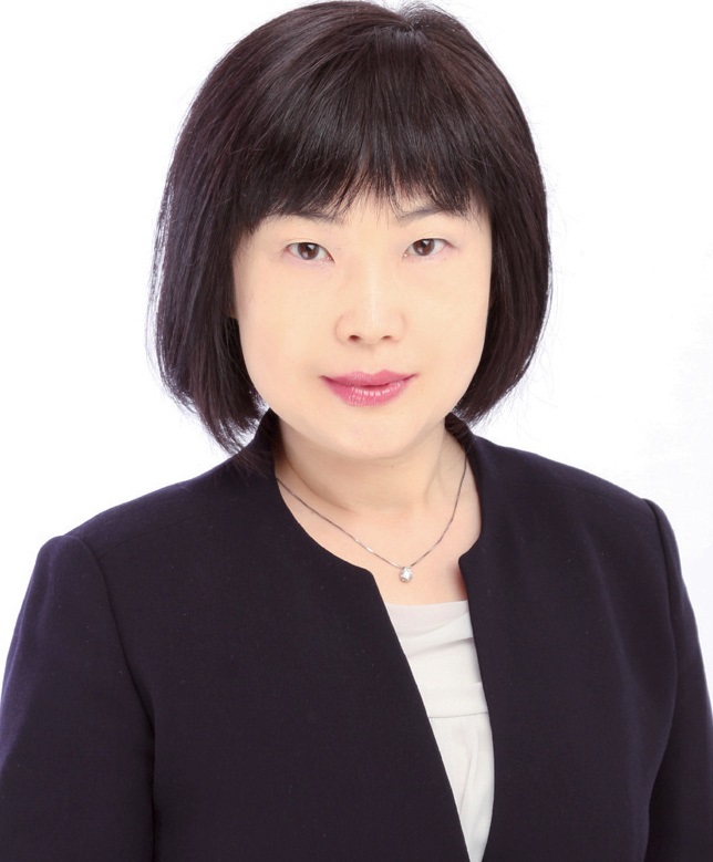 三枝 玲子 氏