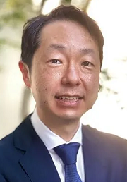 清水 洋 氏