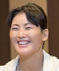 橋本 和恵 氏