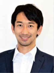 山岡 裕明 氏